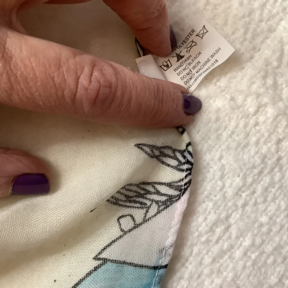 Disney Loungefly scarf wrap Alice‎ in Wonderland watercolor